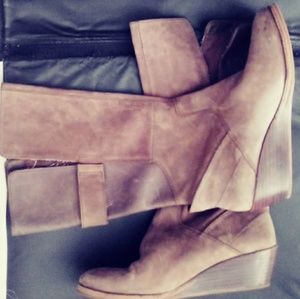 Emu Allira wedge boots